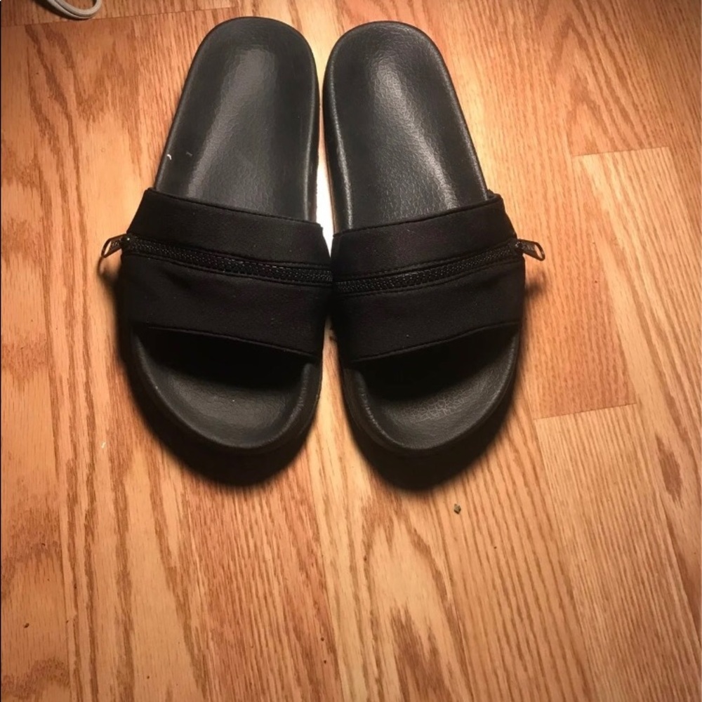 Black PINK zip sandals